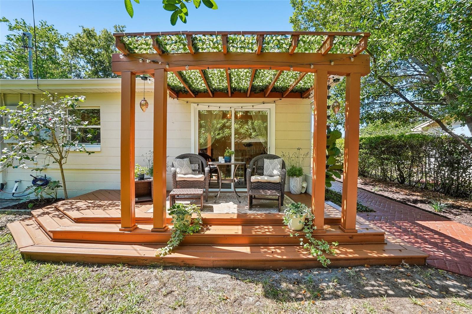 SUNNY LAWN ESTATES - Residential