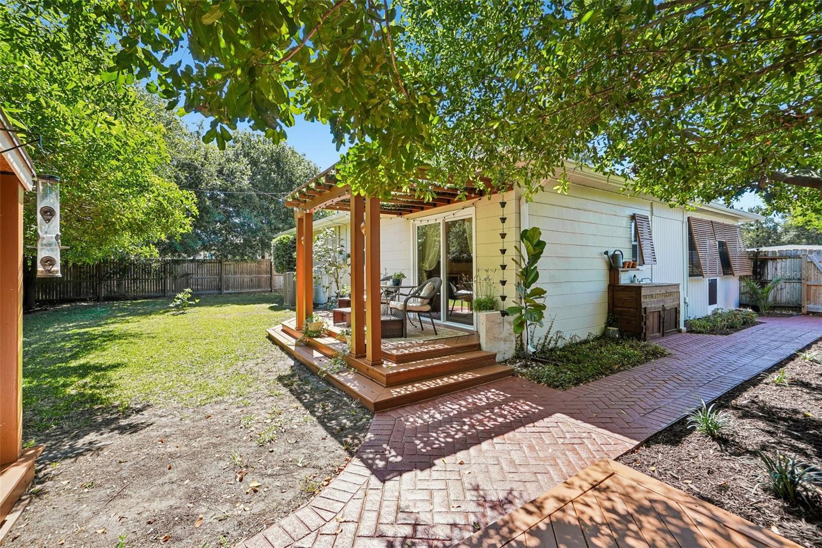 SUNNY LAWN ESTATES - Residential