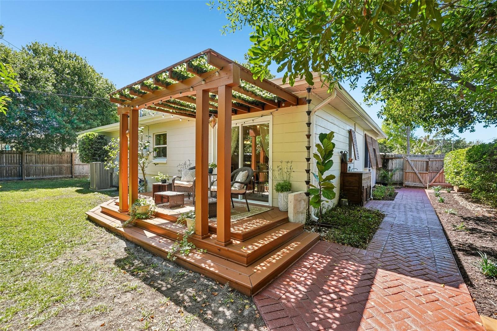 SUNNY LAWN ESTATES - Residential