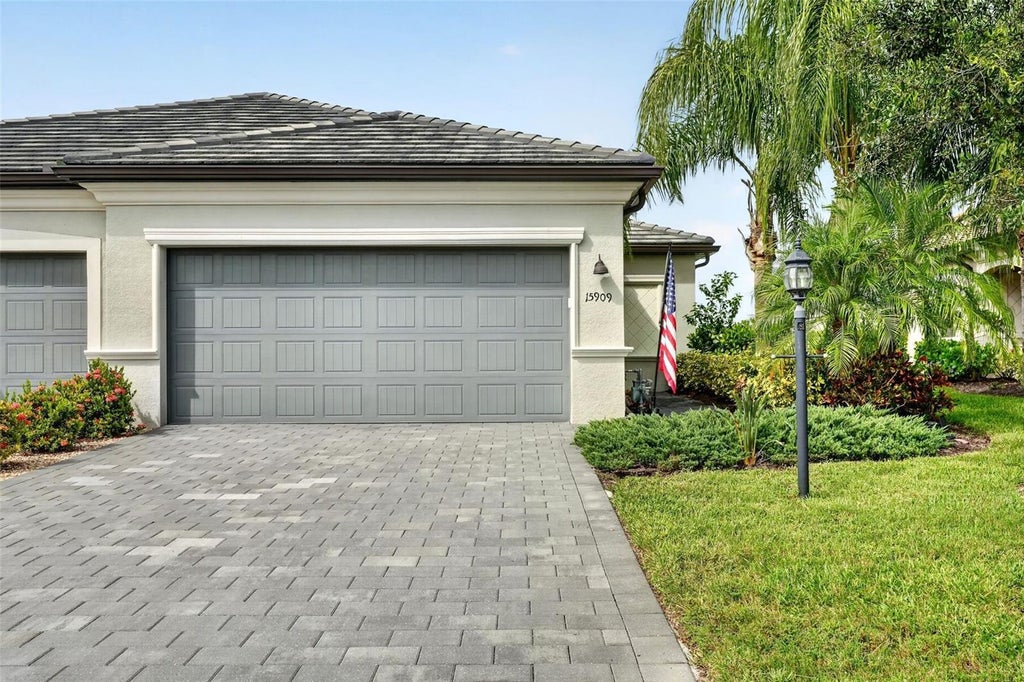 Photo of 15909 Clear Skies Place, Bradenton, FL 34211 (MLS # A4708187)