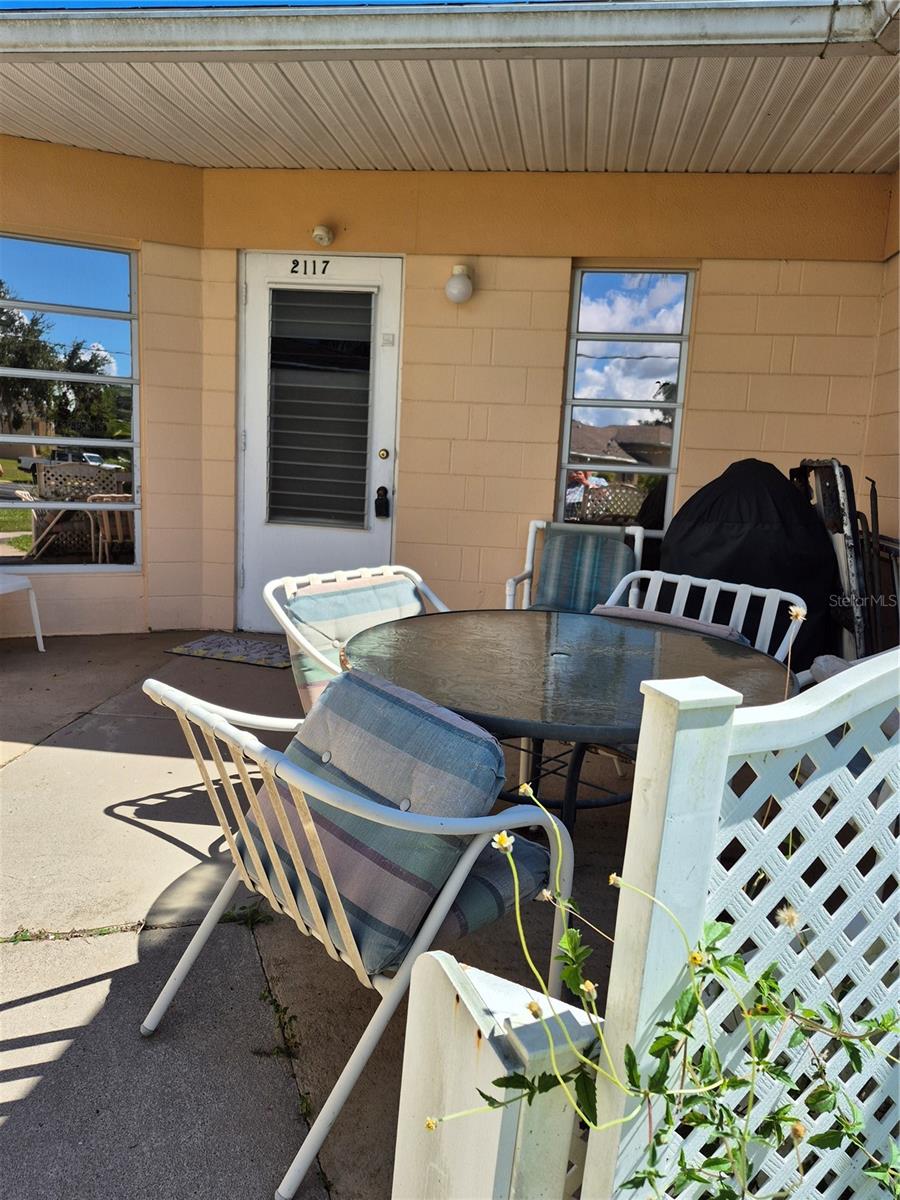 LAKESHORE CLUB - Residential