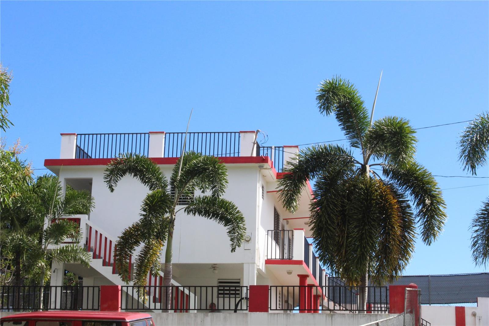 BRAVOS DE BOSTON - Residential