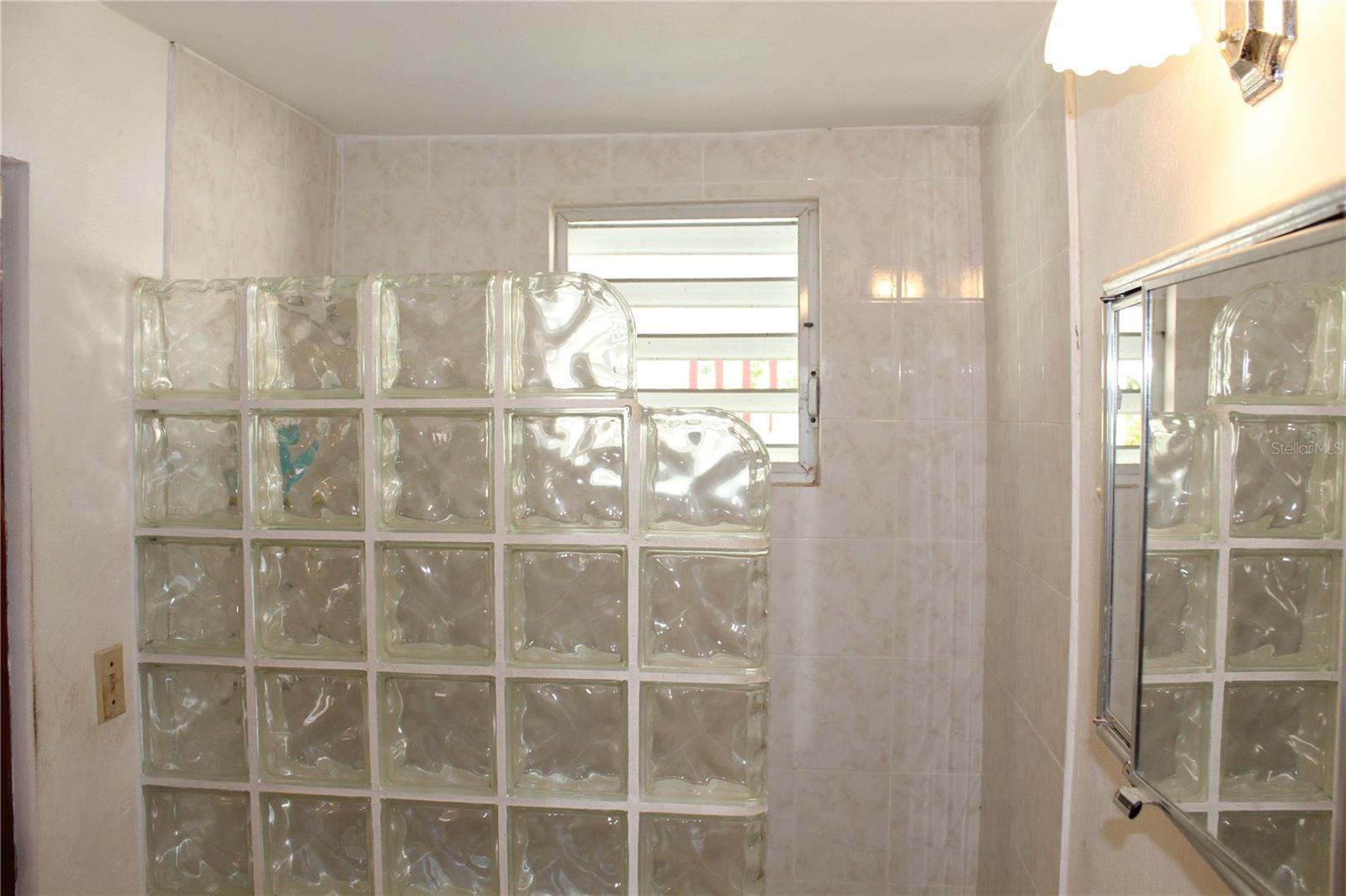 BRAVOS DE BOSTON - Residential