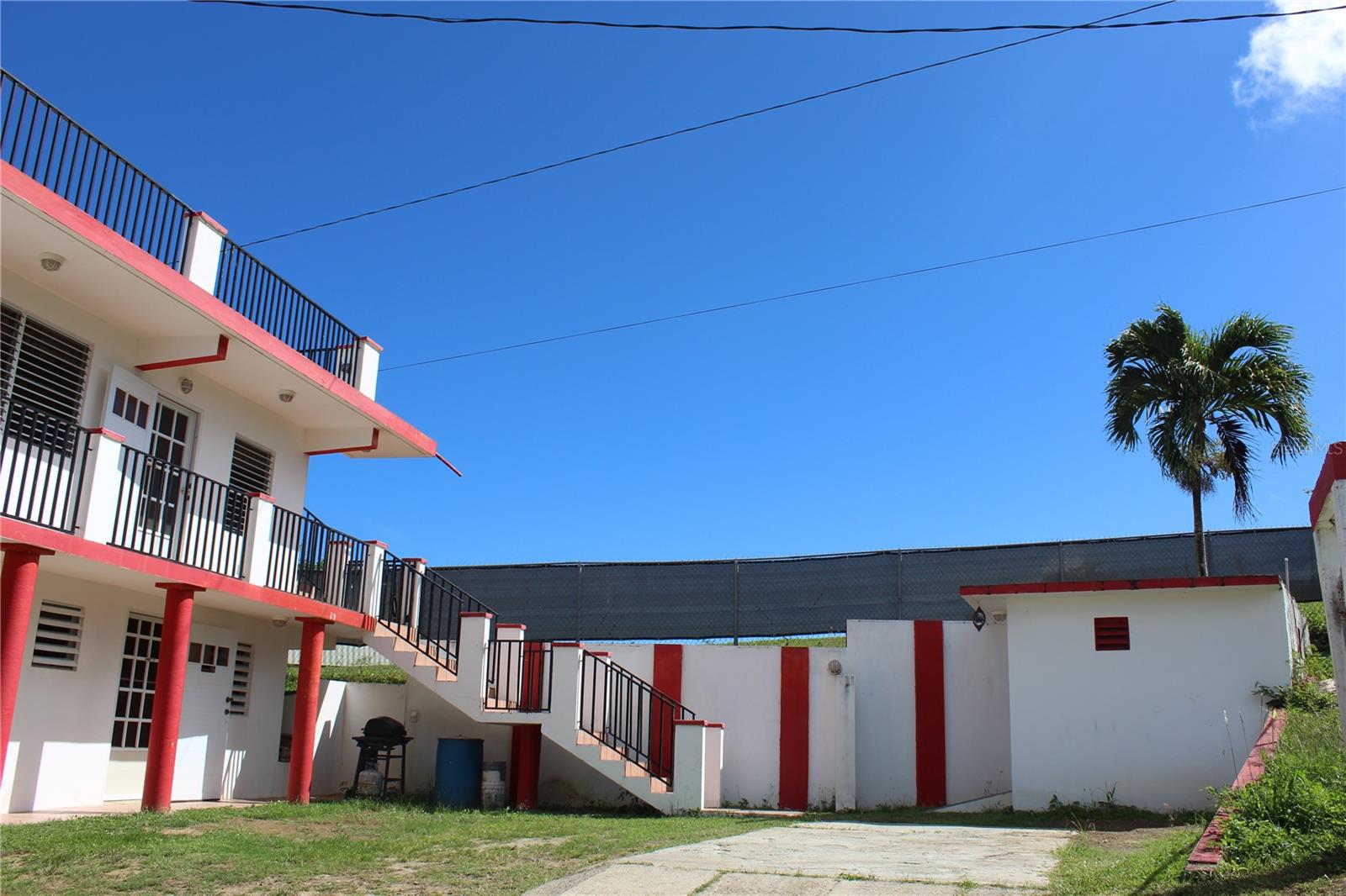 BRAVOS DE BOSTON - Residential