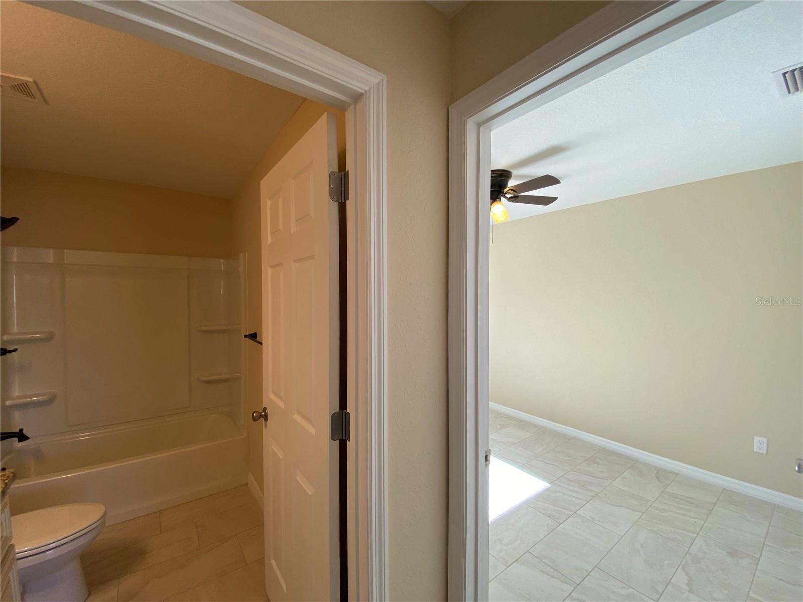 MARION OAKS UN 10 - Residential Lease