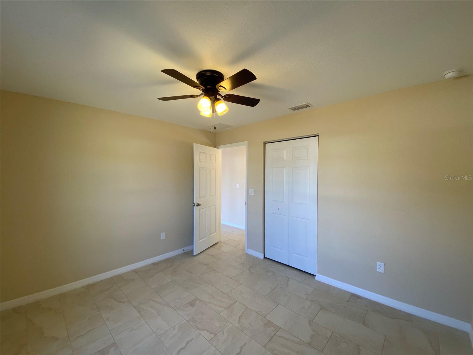 MARION OAKS UN 10 - Residential Lease