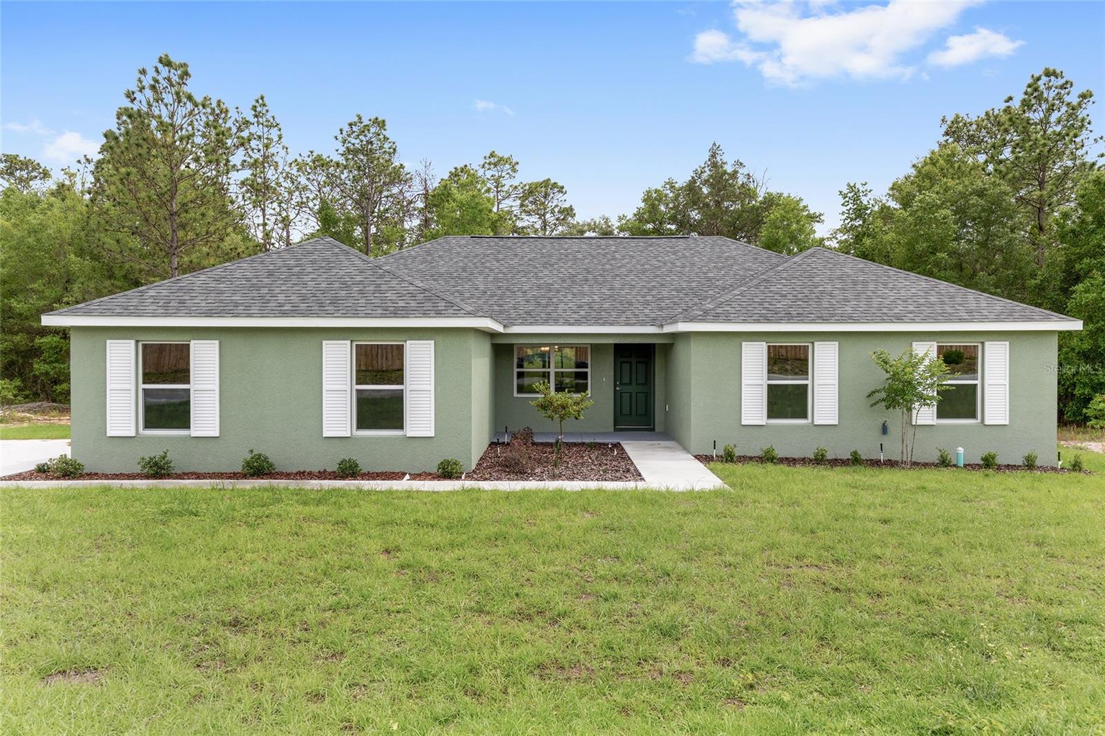 RAINBOW LAKES ESTATE - Residential