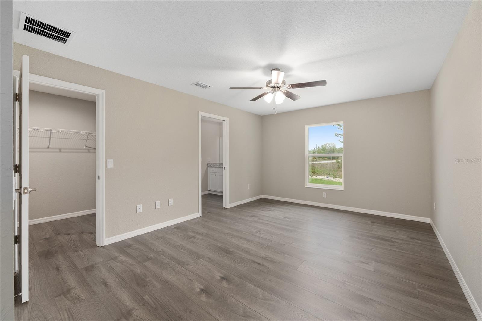 RAINBOW LAKES ESTATE - Residential