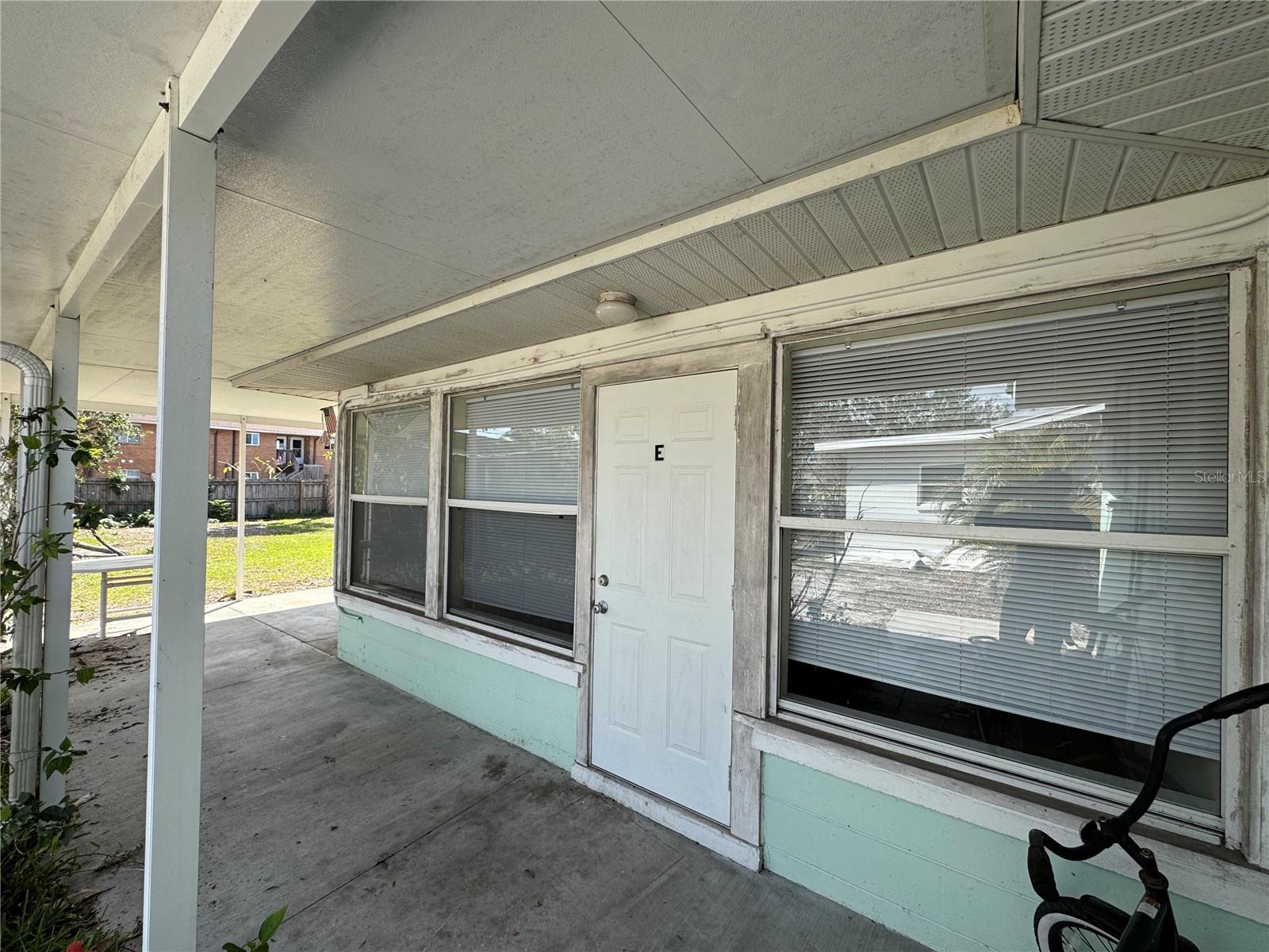ANNUAL RENTAL AVAILABLE - Beautiful 1 bedroom 1 bathroom apartment located in historic Venice Island - This apartment is minutes to the beach, pier, Sharkey's and Finn's. There is laundry on the premises and an outside shower for your convenience. Includes electric, water and yard maintenance.