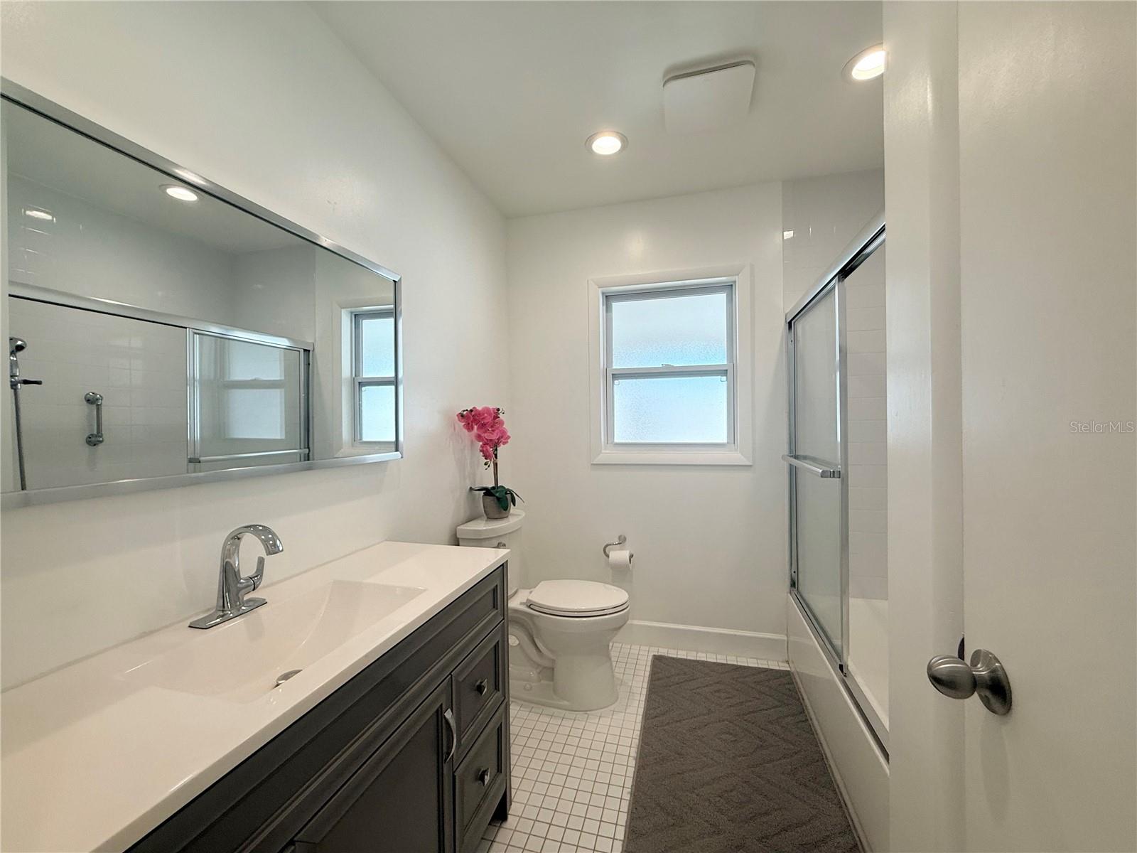 GROVE TERRACE - Residential Lease