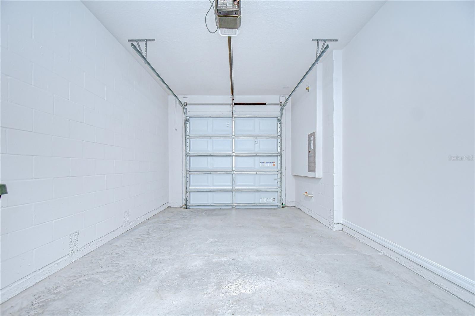 AZALEA SHORES - Residential Lease