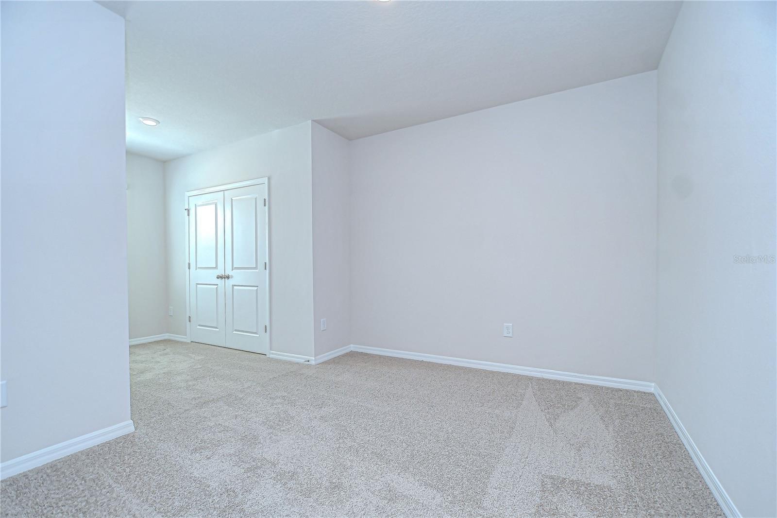 AZALEA SHORES - Residential Lease