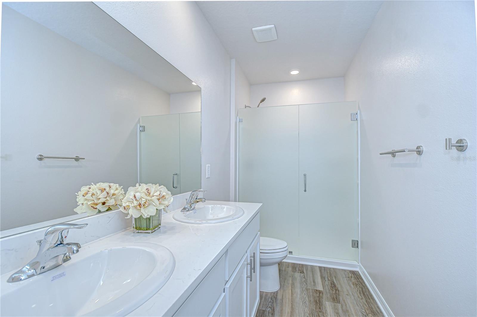 AZALEA SHORES - Residential Lease