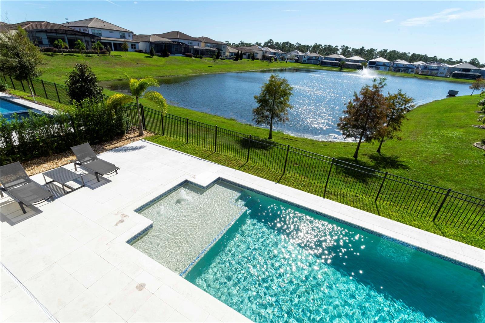 PHILLIPS GROVE - Residential