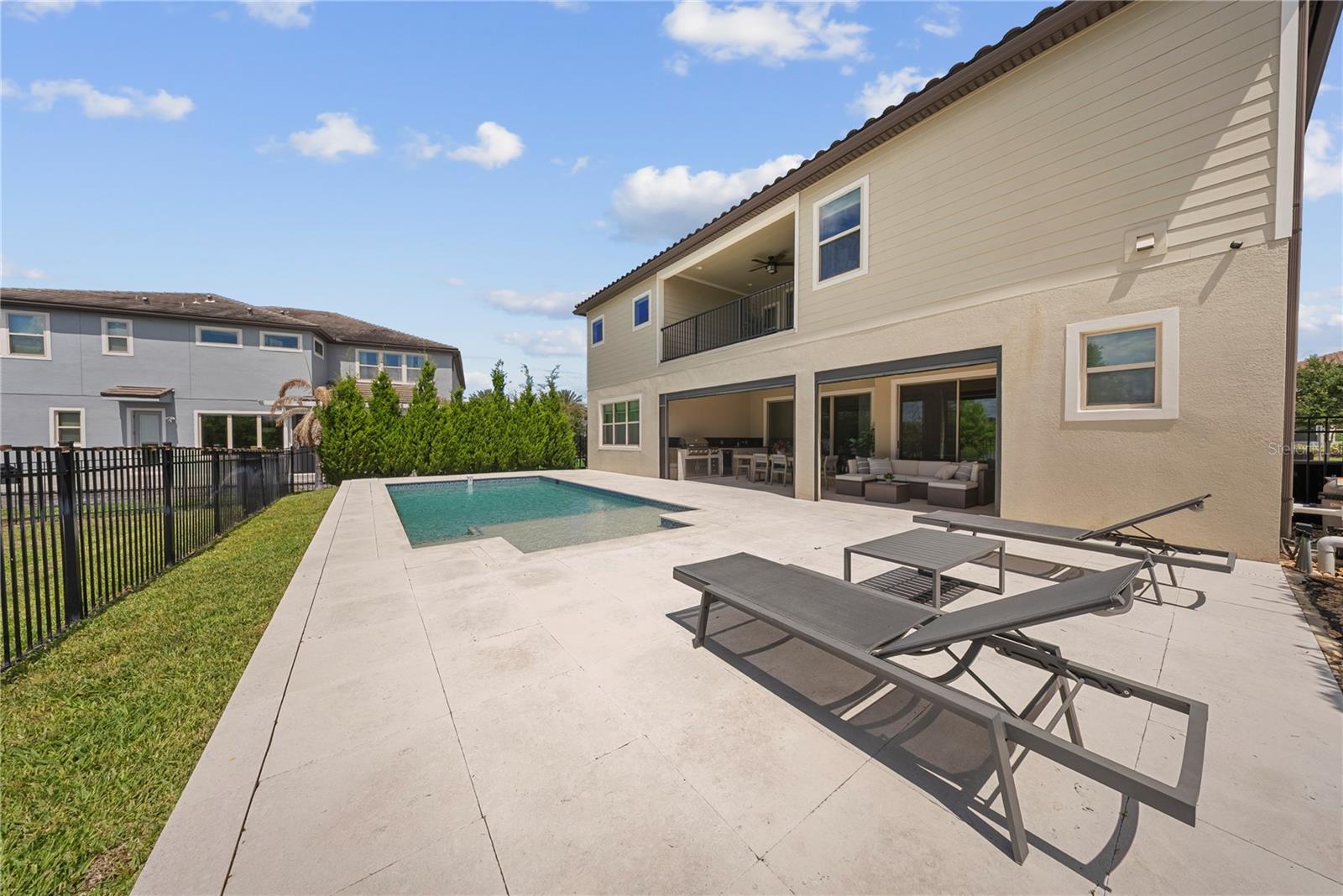 PHILLIPS GROVE - Residential