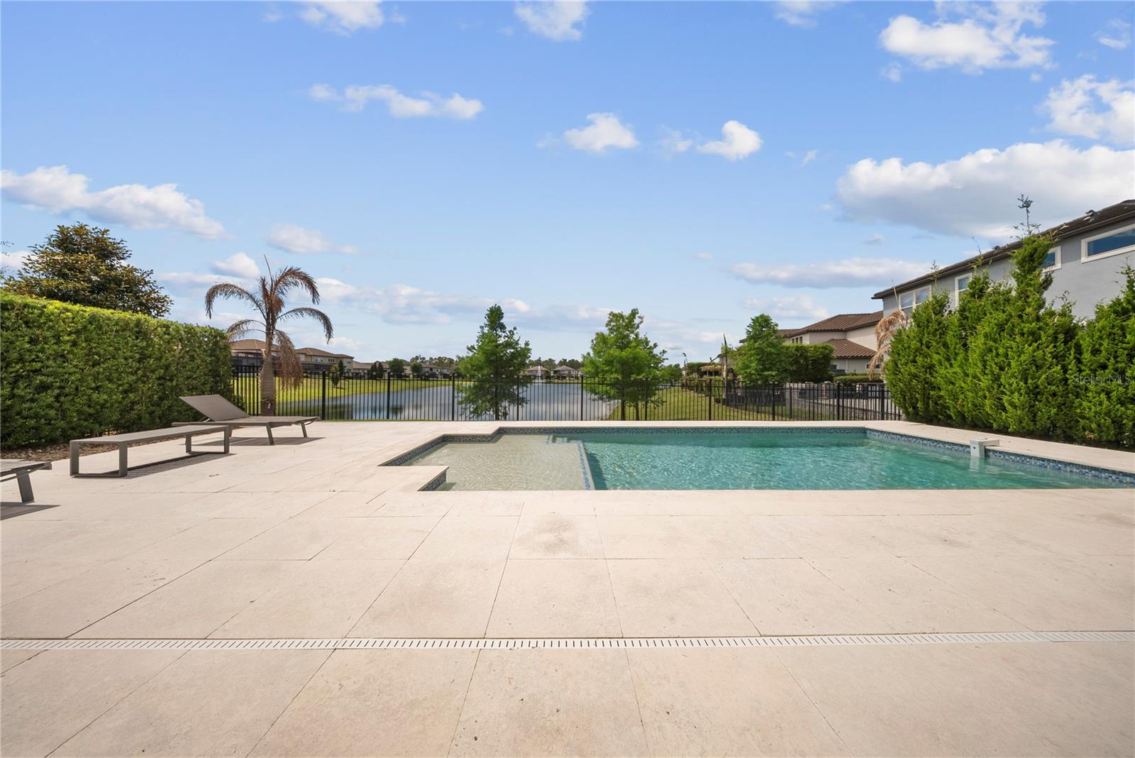PHILLIPS GROVE - Residential