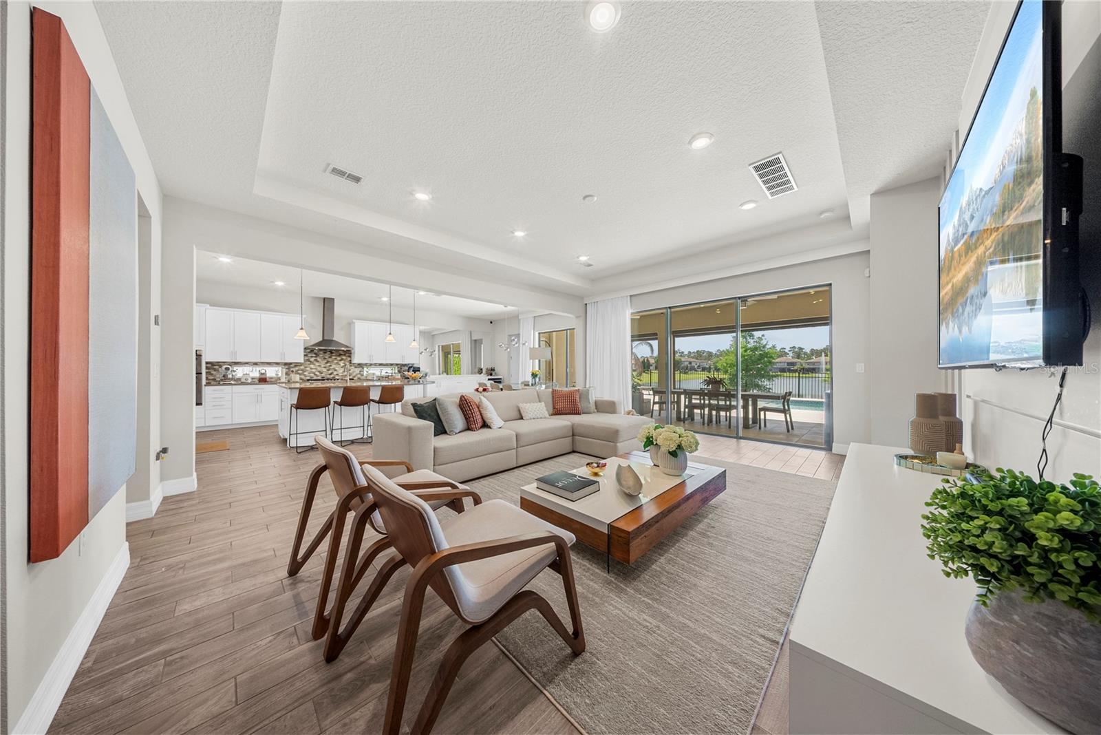 PHILLIPS GROVE - Residential