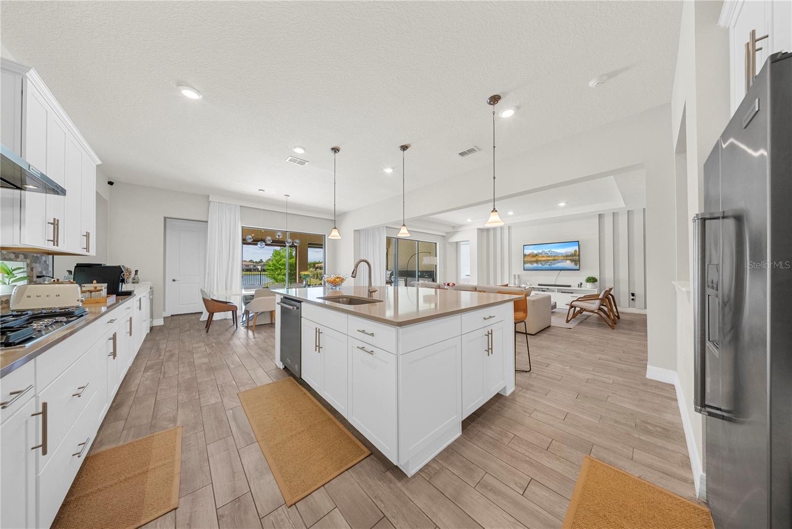 PHILLIPS GROVE - Residential