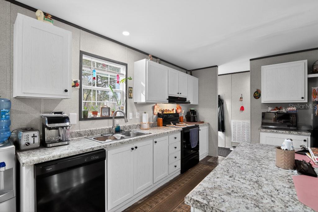 WILLISTON HLNDS - Residential