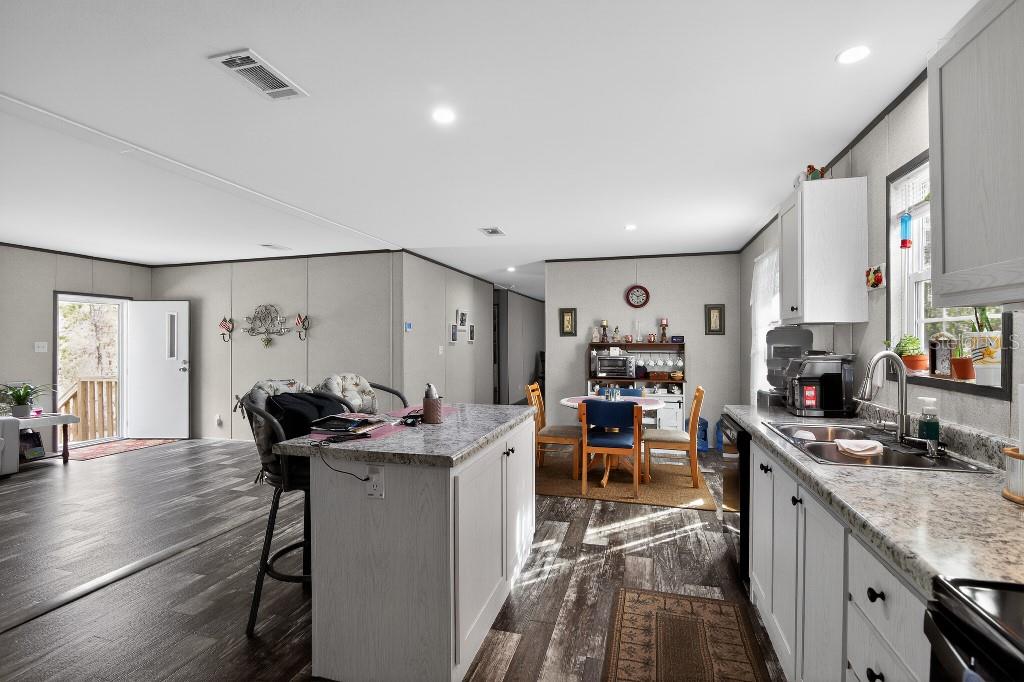 WILLISTON HLNDS - Residential