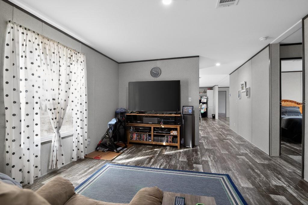 WILLISTON HLNDS - Residential