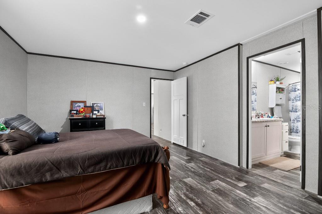 WILLISTON HLNDS - Residential