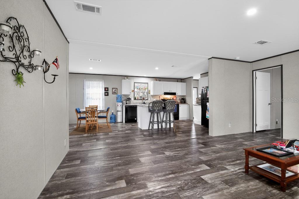 WILLISTON HLNDS - Residential