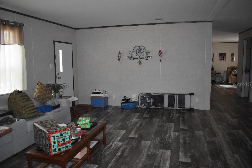 WILLISTON HLNDS - Residential