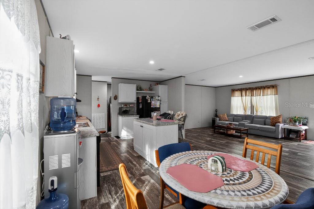 WILLISTON HLNDS - Residential