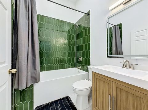 Tiny photo for 34122 Park Lane, Leesburg, FL 34788 (MLS # G5112328)