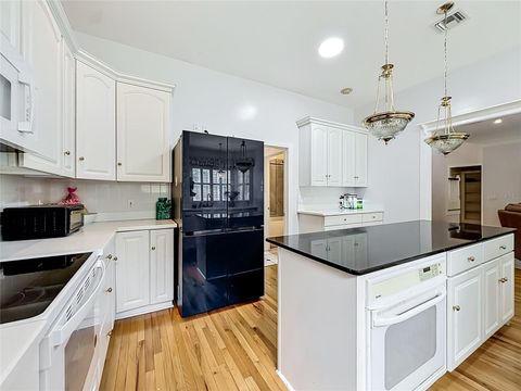 Tiny photo for 34122 Park Lane, Leesburg, FL 34788 (MLS # G5112328)