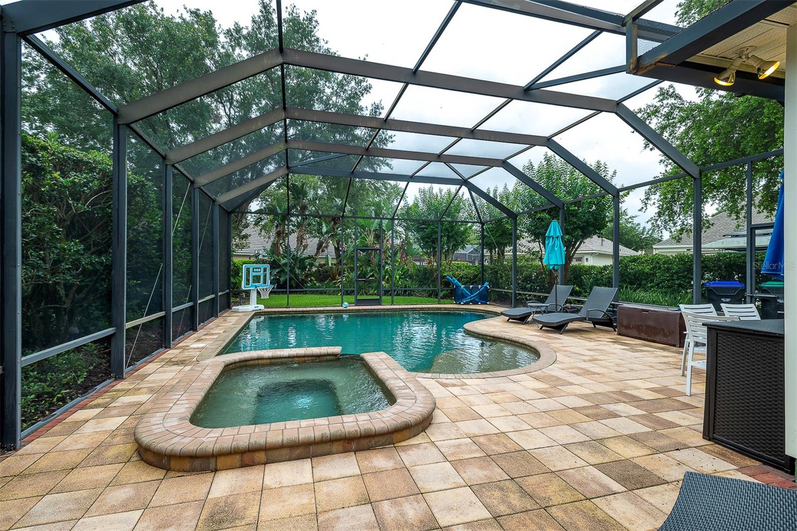 8335 LAKE BURDEN CIRCLE