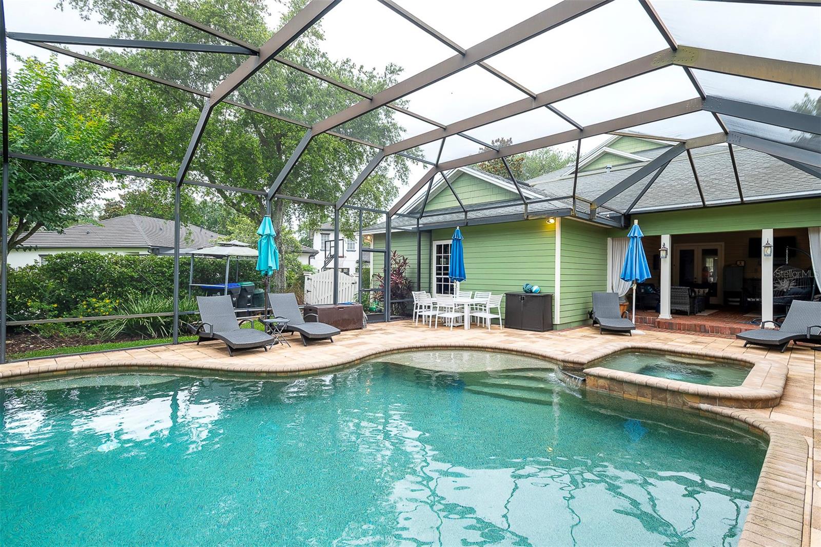 8335 LAKE BURDEN CIRCLE