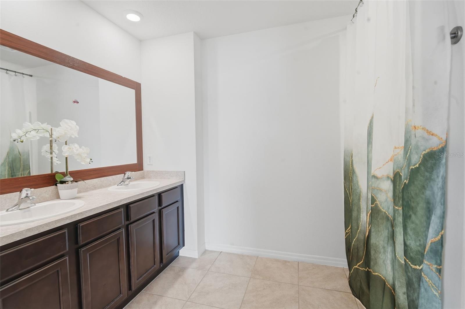 BELLA VITA PH 1B-2 & 2 - Residential