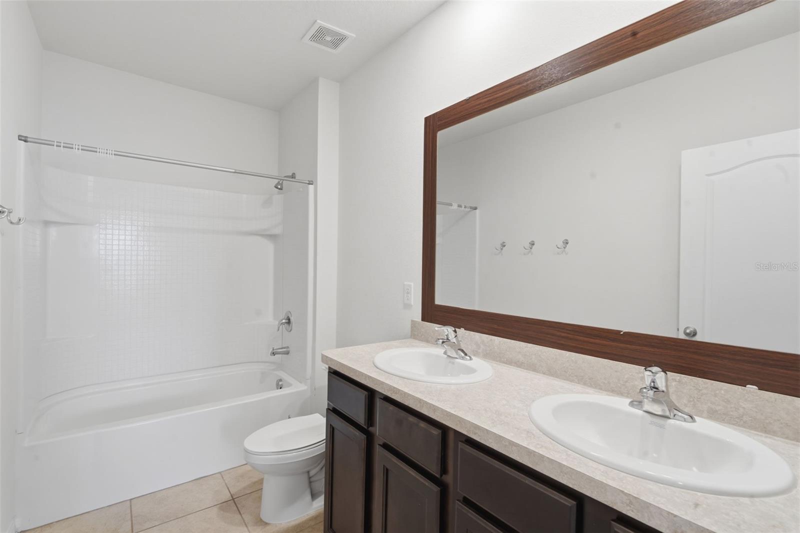 BELLA VITA PH 1B-2 & 2 - Residential