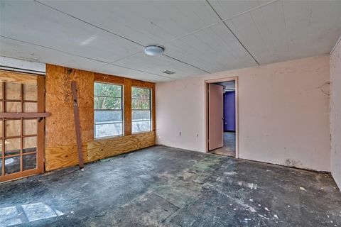 Tiny photo for 5851 NE 77th Avenue, Bronson, FL 32621 (MLS # GC537940)