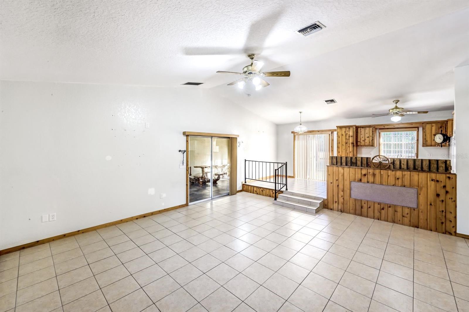 ACREAGE & UNREC - Residential