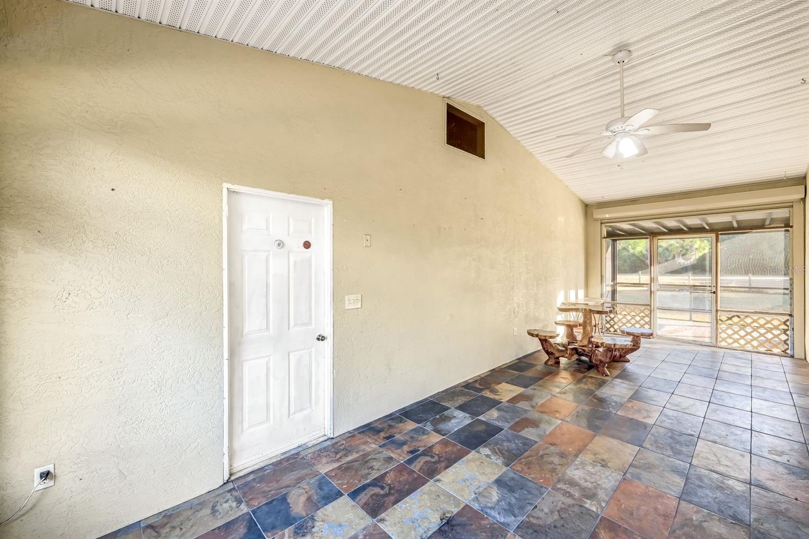 ACREAGE & UNREC - Residential