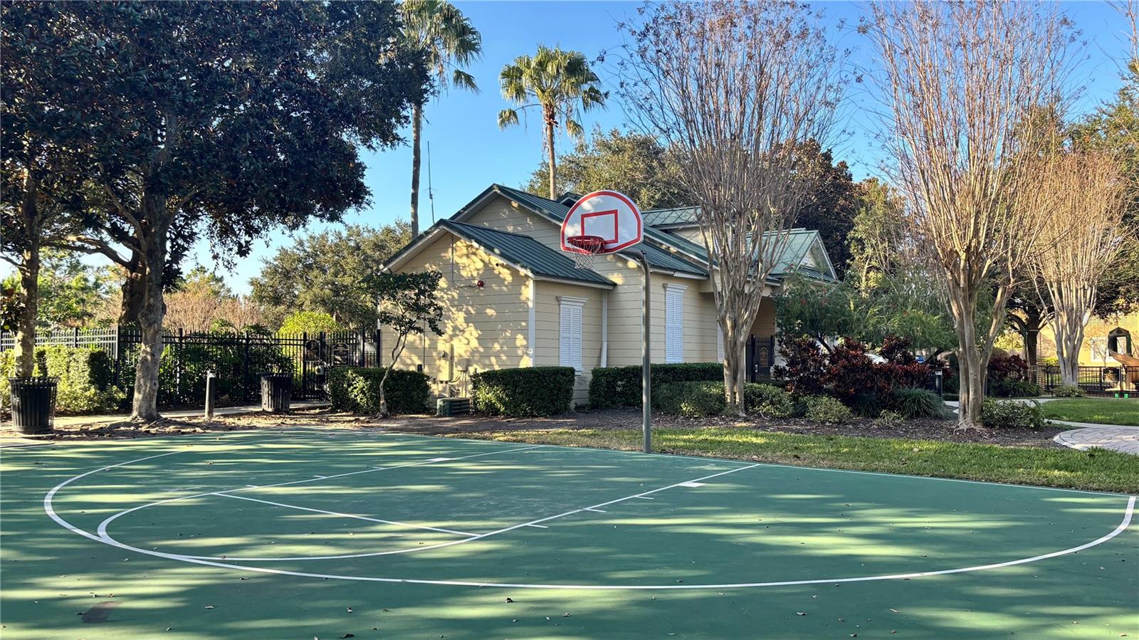 WATERS EDGE/LK NONA - Residential Lease