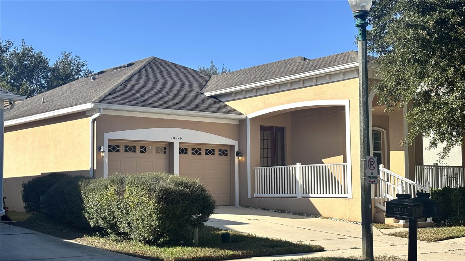 WATERS EDGE/LK NONA - Residential Lease