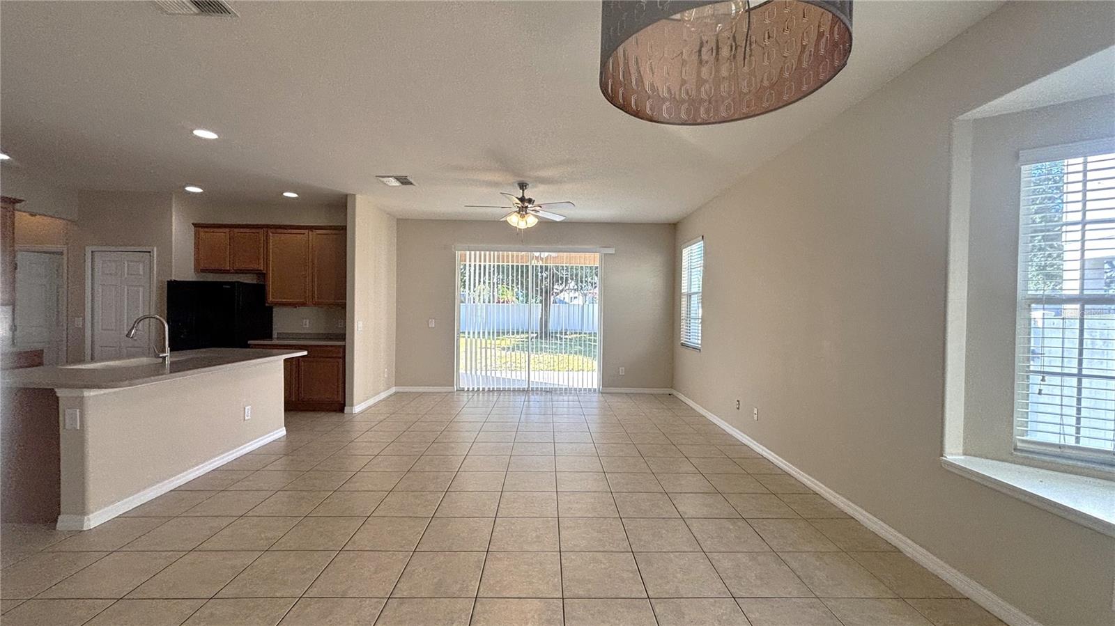 WATERS EDGE/LK NONA - Residential Lease