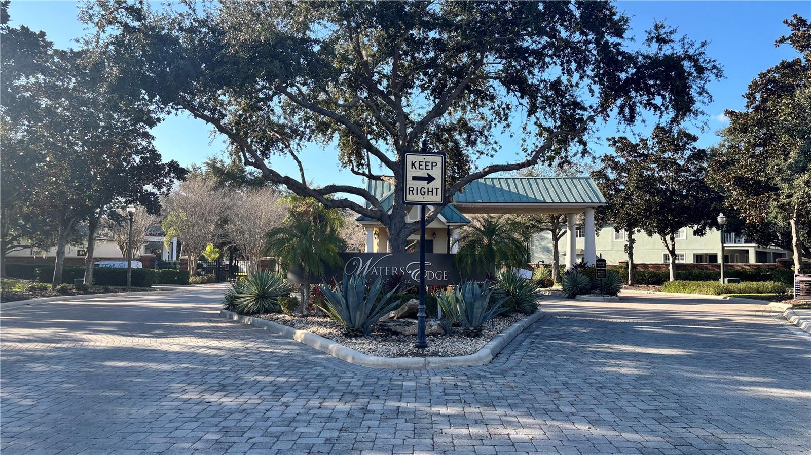 WATERS EDGE/LK NONA - Residential Lease