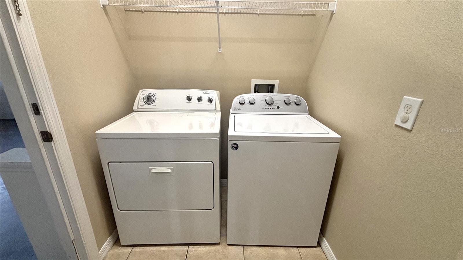 WATERS EDGE/LK NONA - Residential Lease