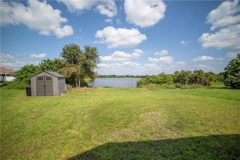 A home in GIBSONTON