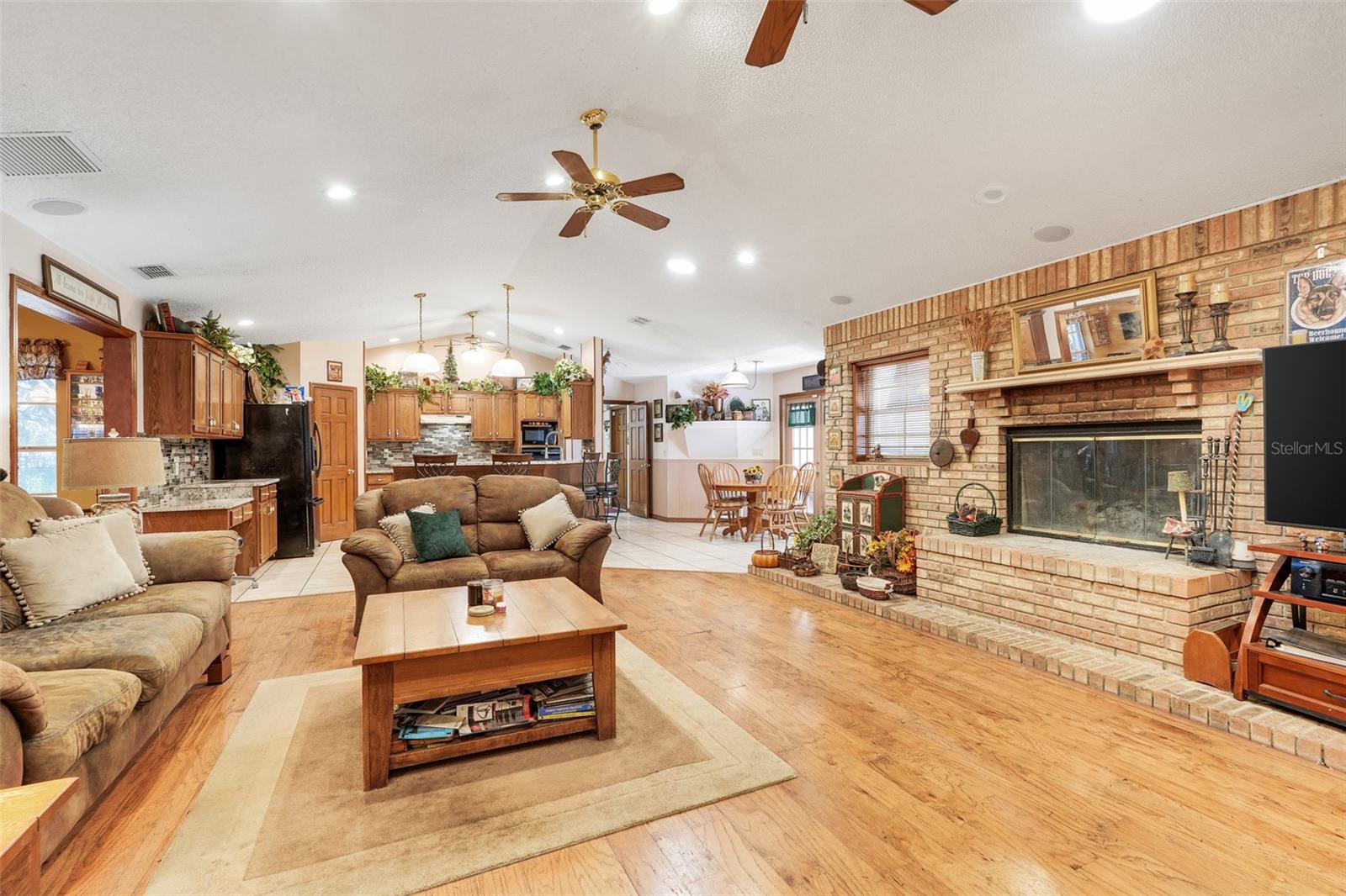 ACREAGE & UNREC - Residential