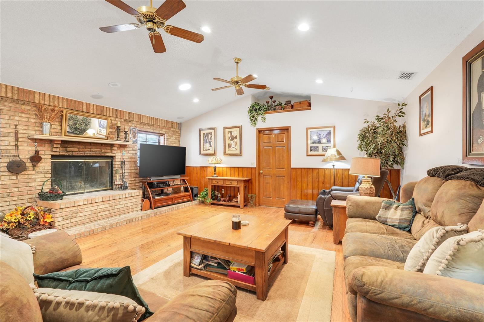 ACREAGE & UNREC - Residential