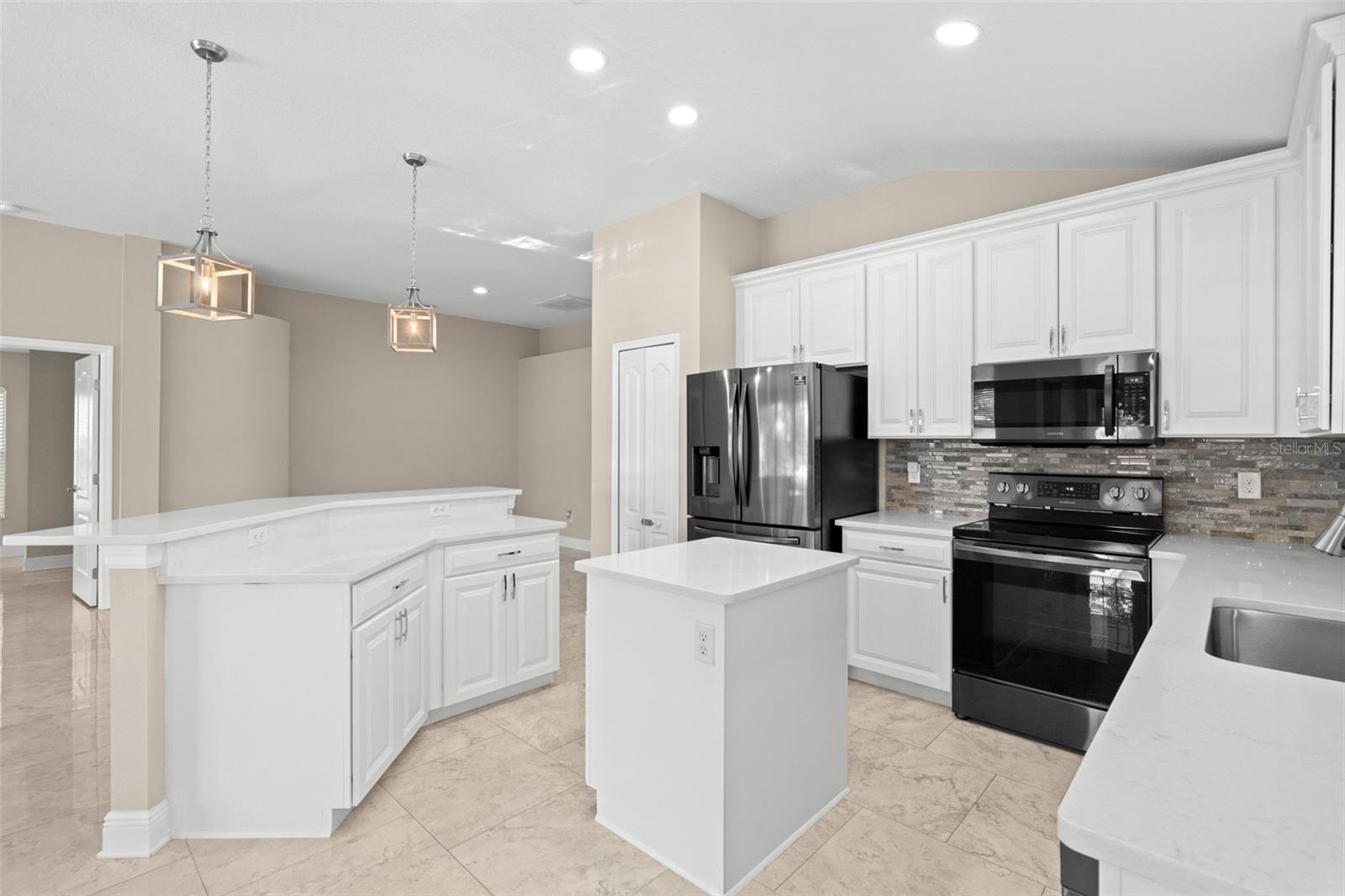 SEVEN OAKS PRCL S-8B1 - Residential