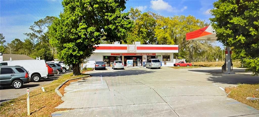 BUSINESS & REAL ESTATE SALE. This is one of the busiest Gas station and C-store, located in 17 92 US Highway Longwood Florida. Easy access- in and out. Cap rate 8%, NNN.