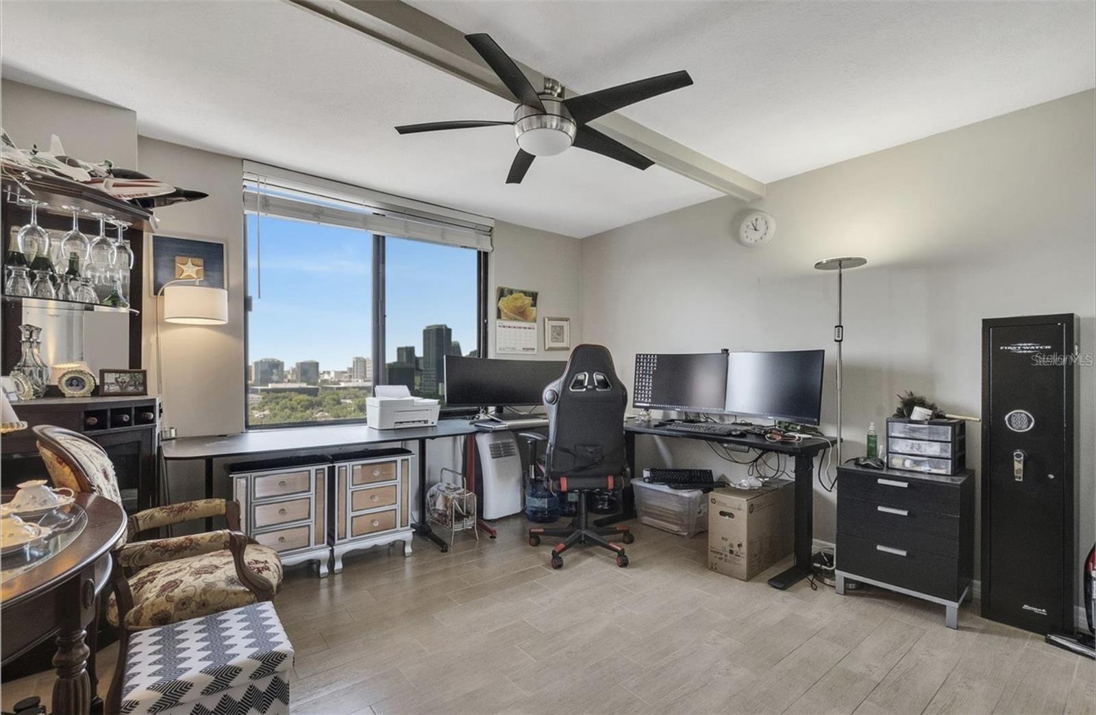 PARK LAKE TOWERS - Residential Lease