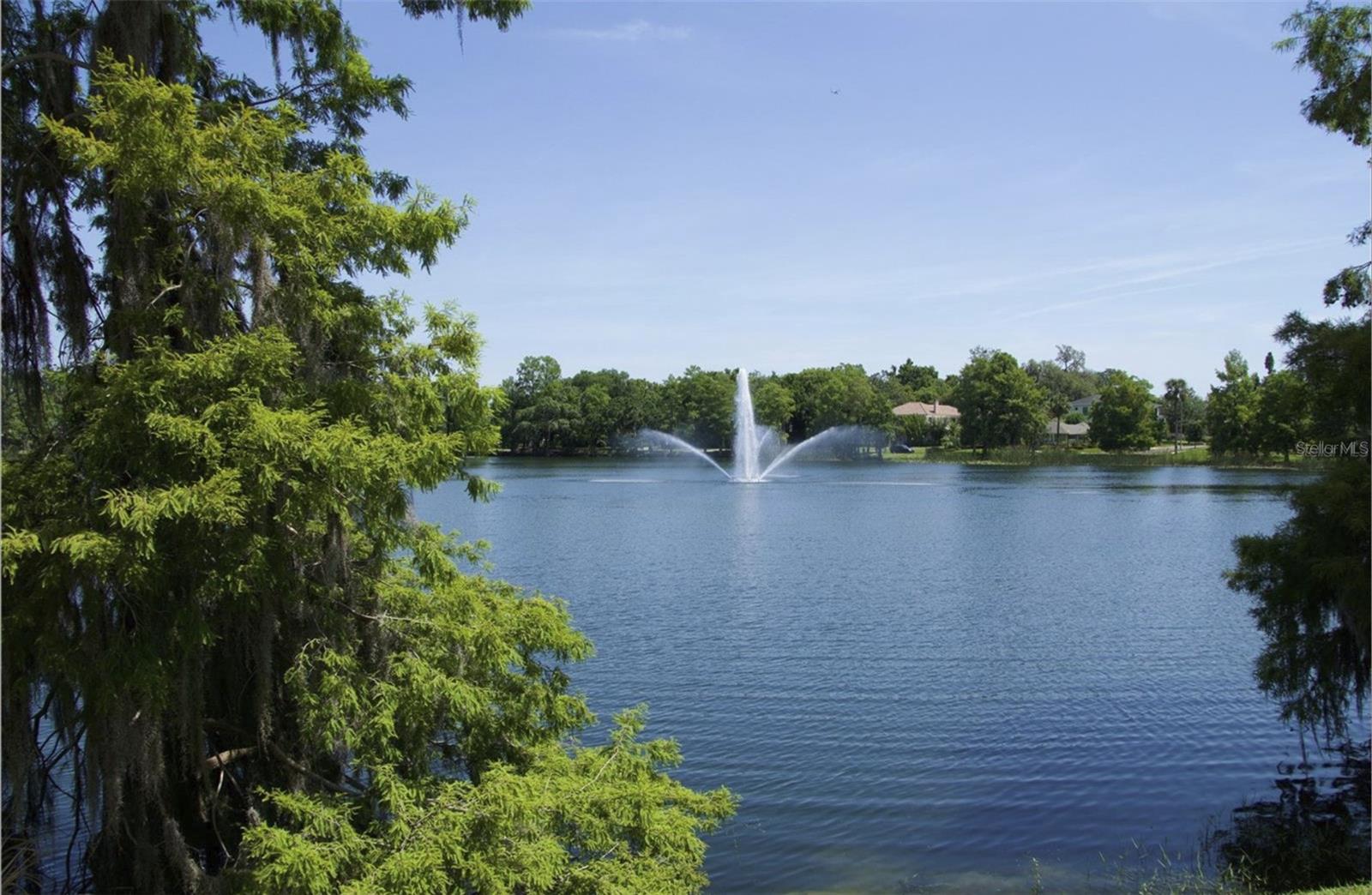 PARK LAKE TOWERS - Residential Lease